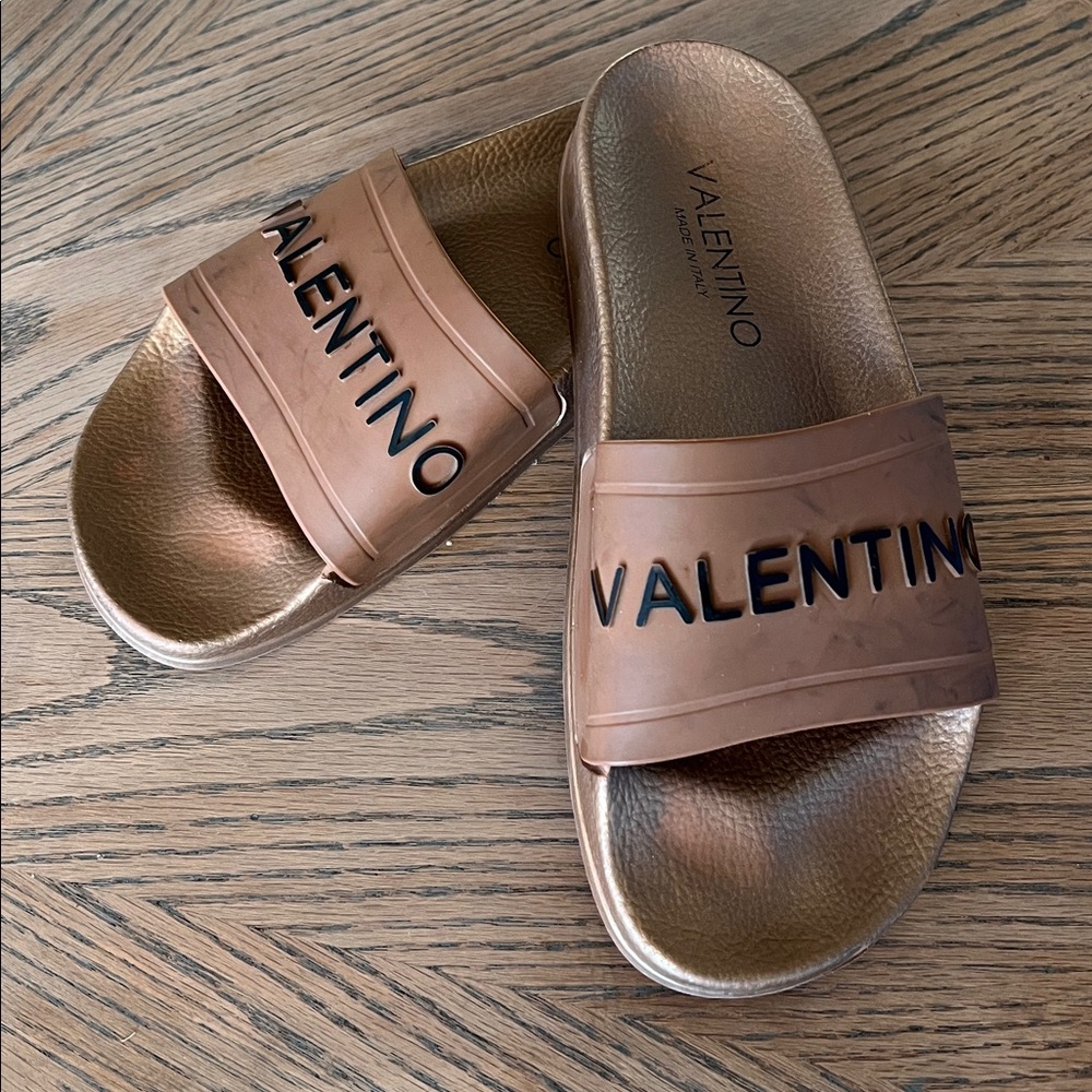 Valentino Iride Copper Slides 38/7